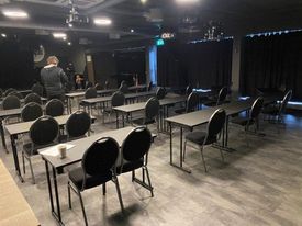 Storsal rigget til coronakonsert